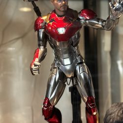Iron Man Mark XLVII By Hot Toys