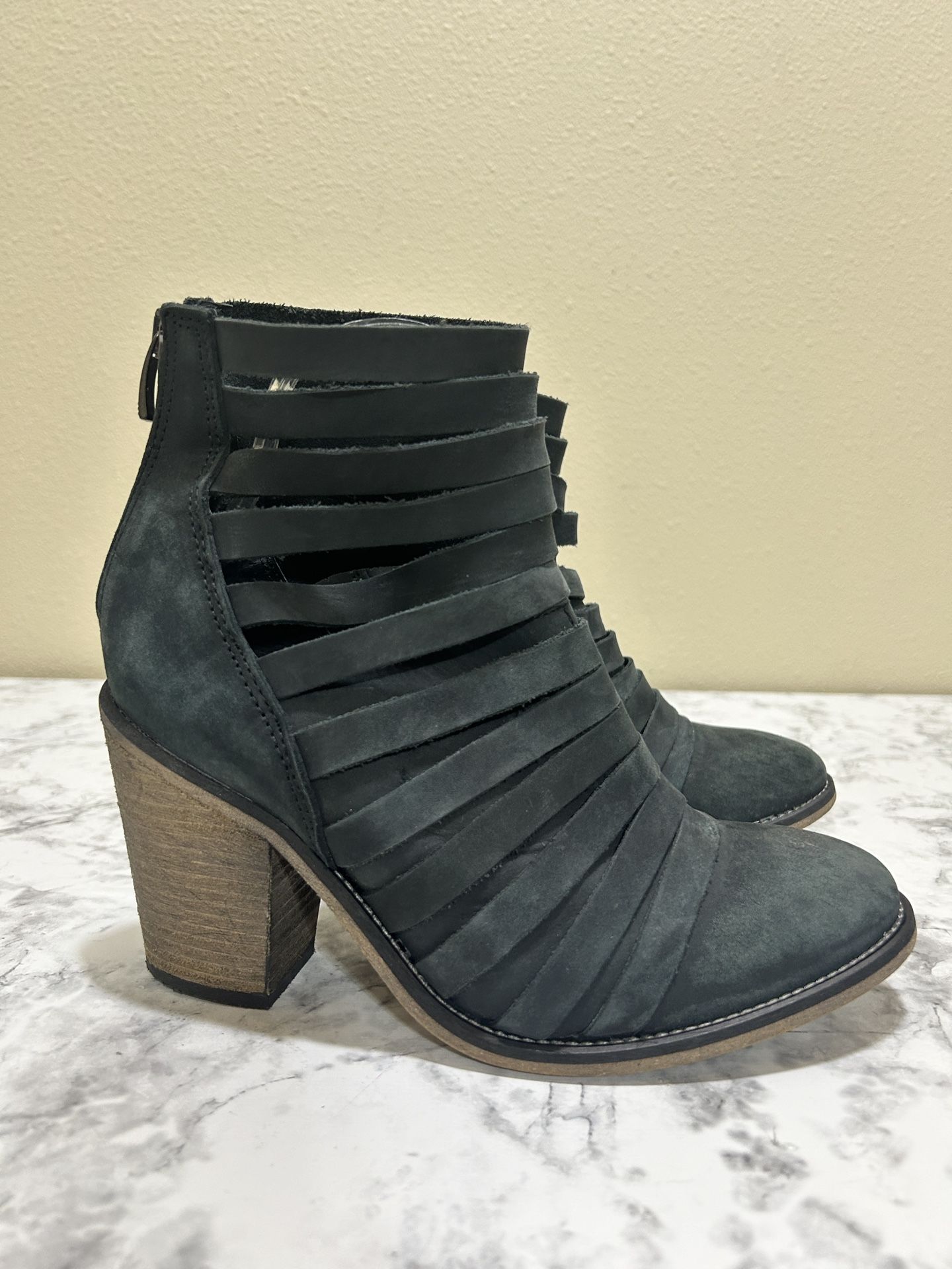 Free People Hybrid Strappy Heel Boot 8.5/39 Charcoal/Blk Color Ankle Shoes Boho