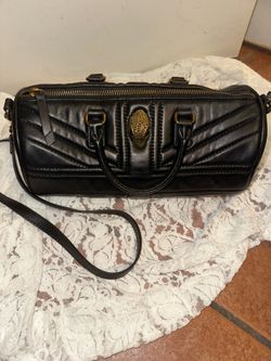 Kensington Leather UJ Barrel Bag