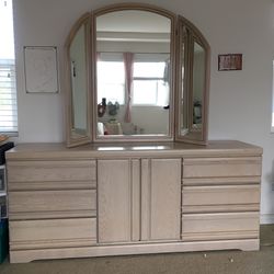 Dresser White Wash Wooden