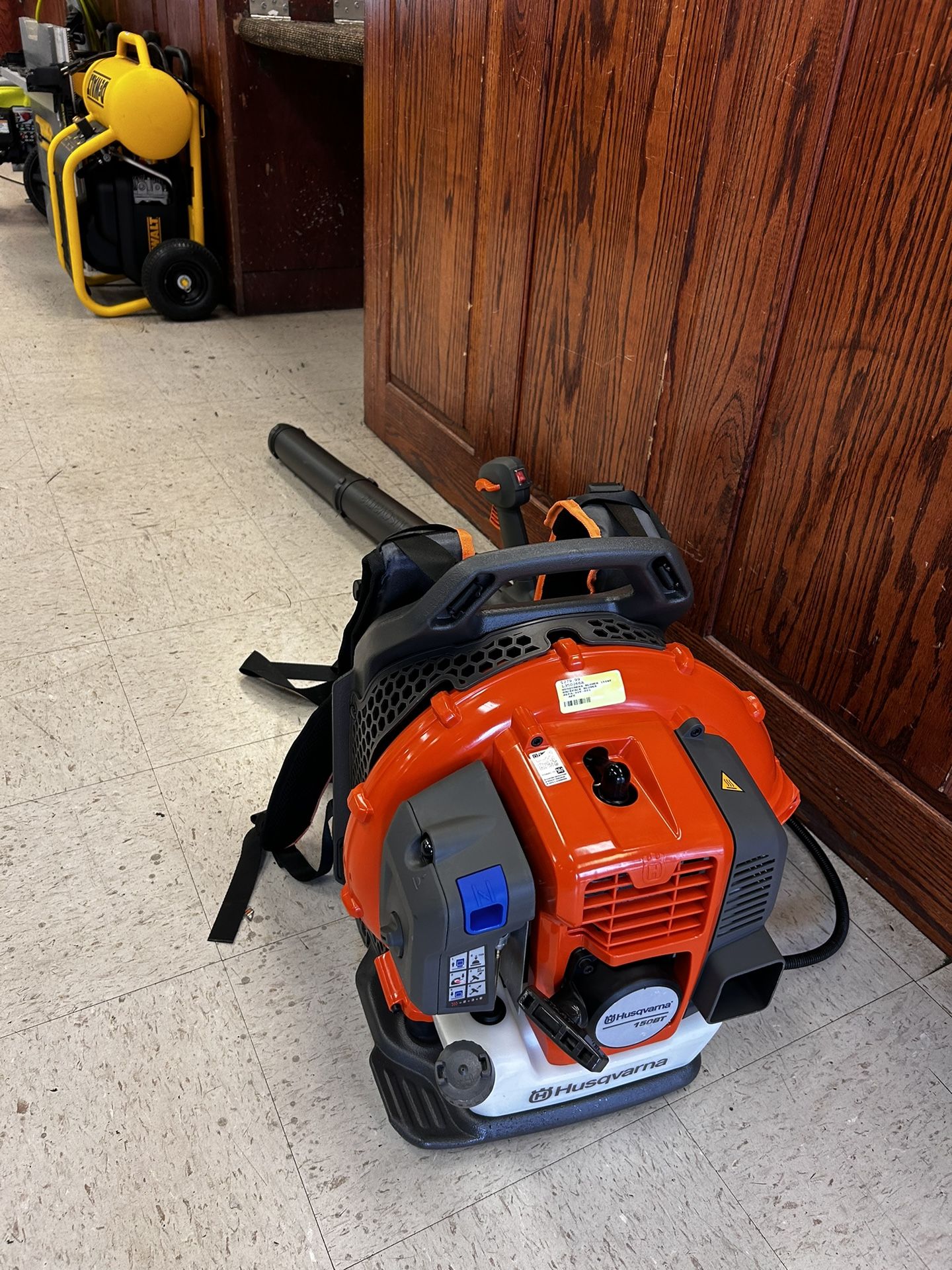 Husqvarna 150BT Backpack Blower for Sale in Sunset Valley, TX - OfferUp