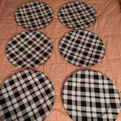 6 Black & White Melamine Chargers Like New