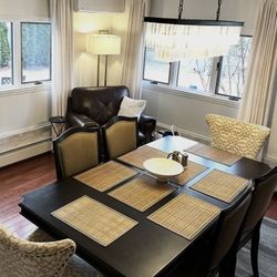 Elegant Dining Table Set