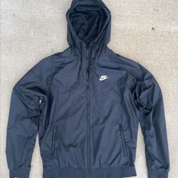 nike windbreaker, size L