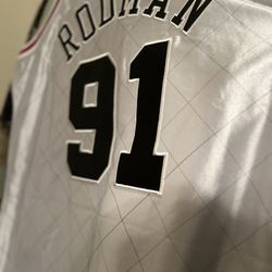 Mitchell & Ness NBA 75th Anniversary Platinum Swingman Jersey — Dennis Rodman | L 