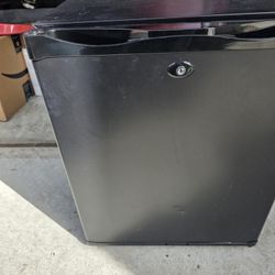 Mini fridge