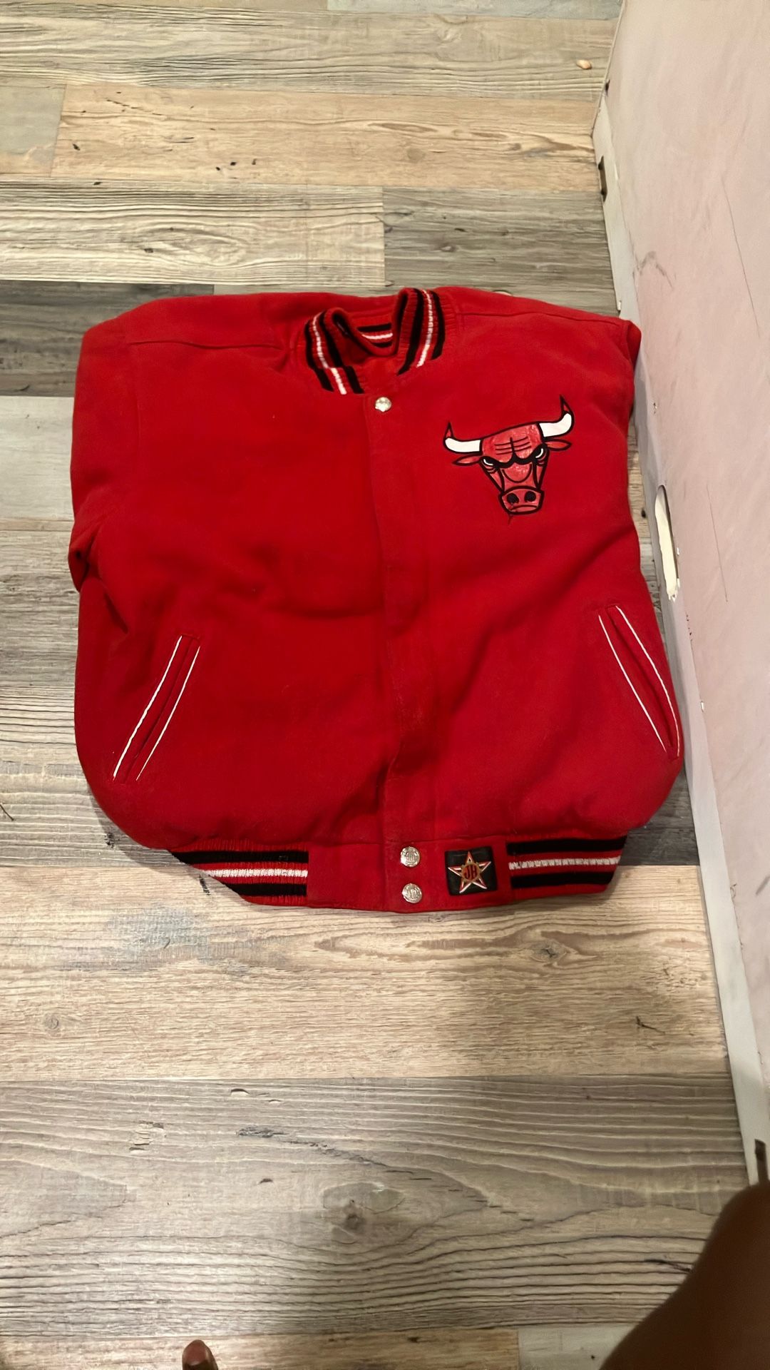 Jordan Jacket With The Bull Logo 2XL $200