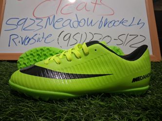 Turf soccer cleats us size 7