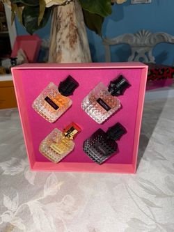 Valentino perfume Born in Roma mini set