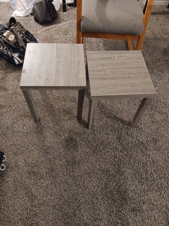 2 Small End Tables
