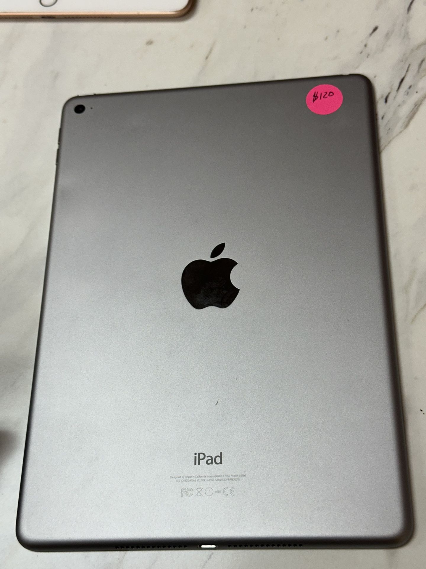 Apple iPad 5th Generation 32GB WiFi
