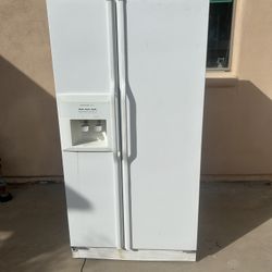 Kitchen aid Fridge And Freezer 
