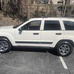 2005 jeep grand Cherokee Laredo
