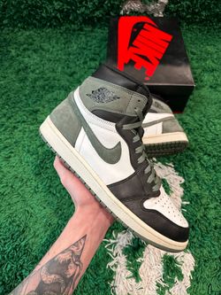 Jordan 1 Retro High Clay Green Size 11.5