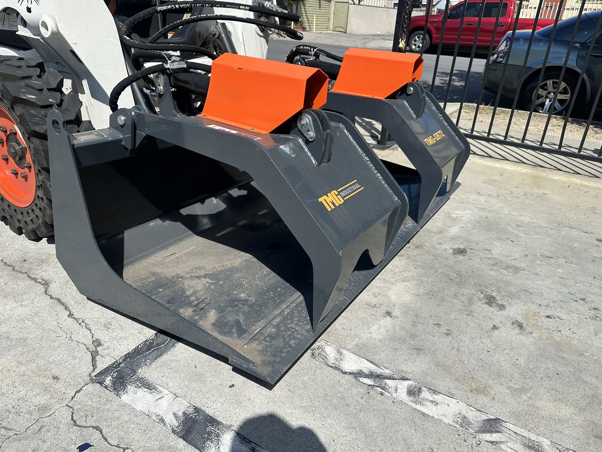 72” Smooth Grapple Bucket 
