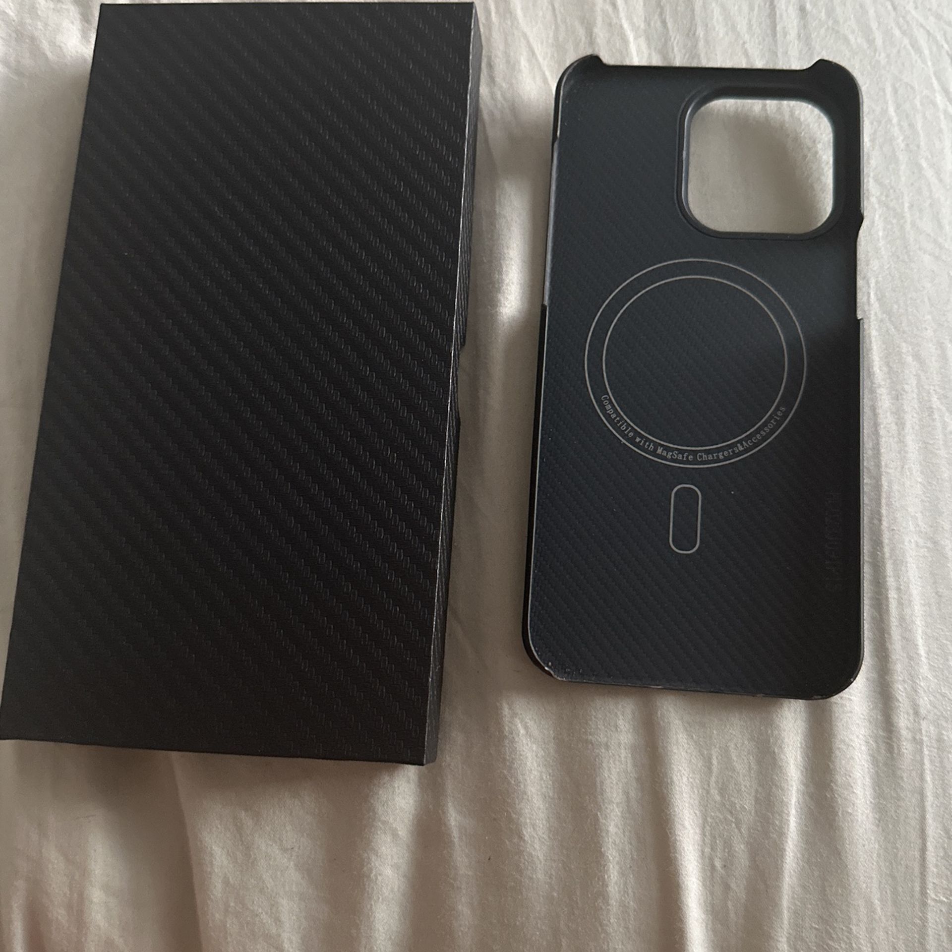 iPhone 15 Pro Max Carbon Case Like New