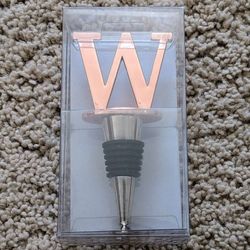 NEW Nordstrom at Home letter W wine saver reusable cork bottle stopper with gold finish metal