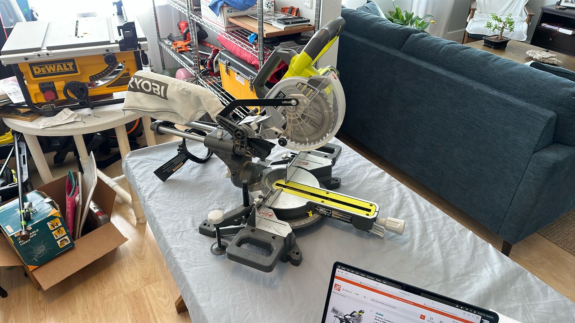 Compound Miter Saw