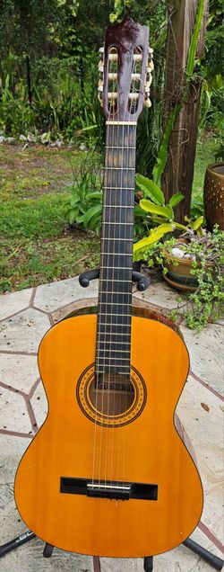 Carlo Robelli C-6 3/4 Size Classical Acoustic Guitar TESTED & PLAYS GREAT Excellent Condition
