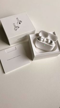 AirPods Pro 3 — Active Noise Cancellation, USB-C MagSafe, Excellent Condition