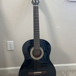 Lucero- LC 100 Classic Guitar 