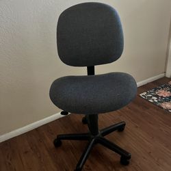 Adjustable Rolling Office Chair