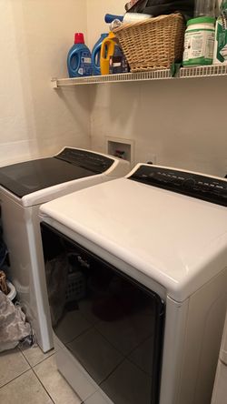 Cabrio washer and dryer