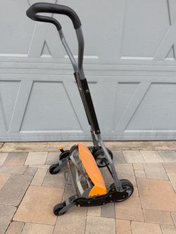 Fiskars 18” Adjustable Height Push Lawnmower