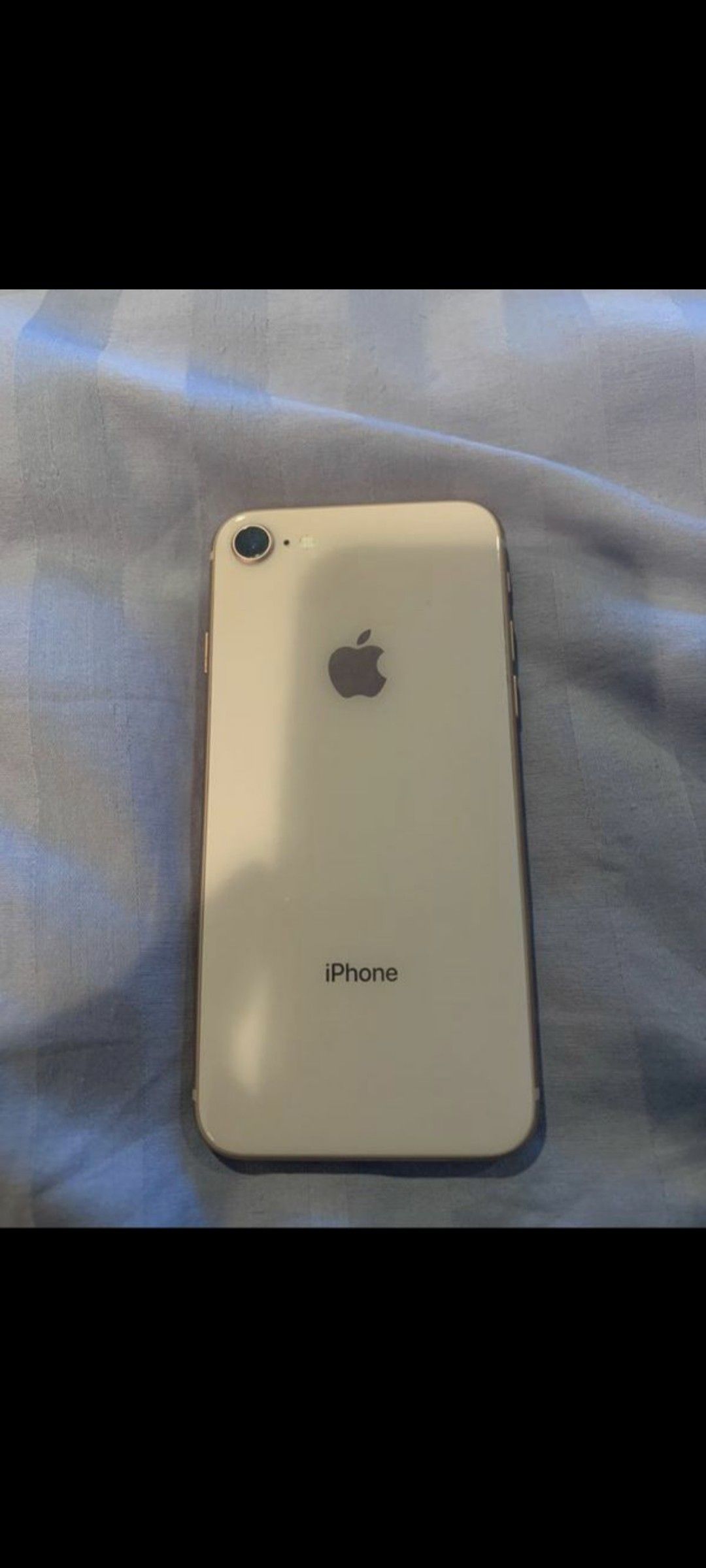 IPHONE 8 64g UNLOCKED IN BEAUTIFUL CONDITION!!!