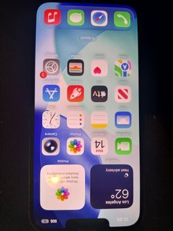 Apple iPhone 16e in Black