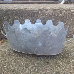 Vintage Planter...Primitive Style