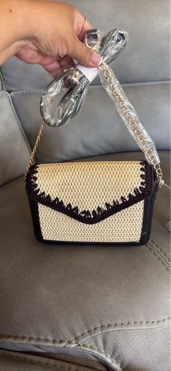 Bolsa Cross Body negra con beige