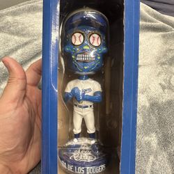 Dia De Los dodgers Bobble head.