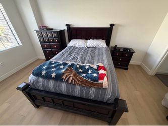 Queen Sized Bedroom Set