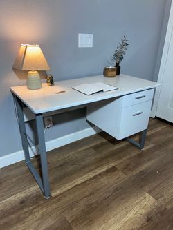 White Modern Office Desk / Writing Desk – 2 Drawers