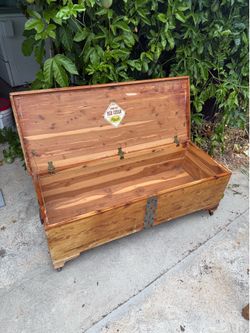 Vintage Stewart Tennessee Red Cedar Chest on casters