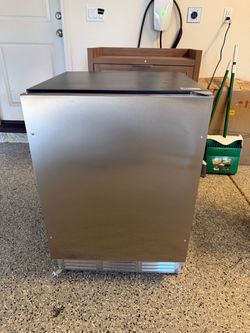 Chino hills pick up, 24 Inch Beverage Refrigerator,180 Cans Outdoor Refrigerator 37-65°F,Stainless Steel Door,LED Light,<40dB,Freestanding Beverage Fr