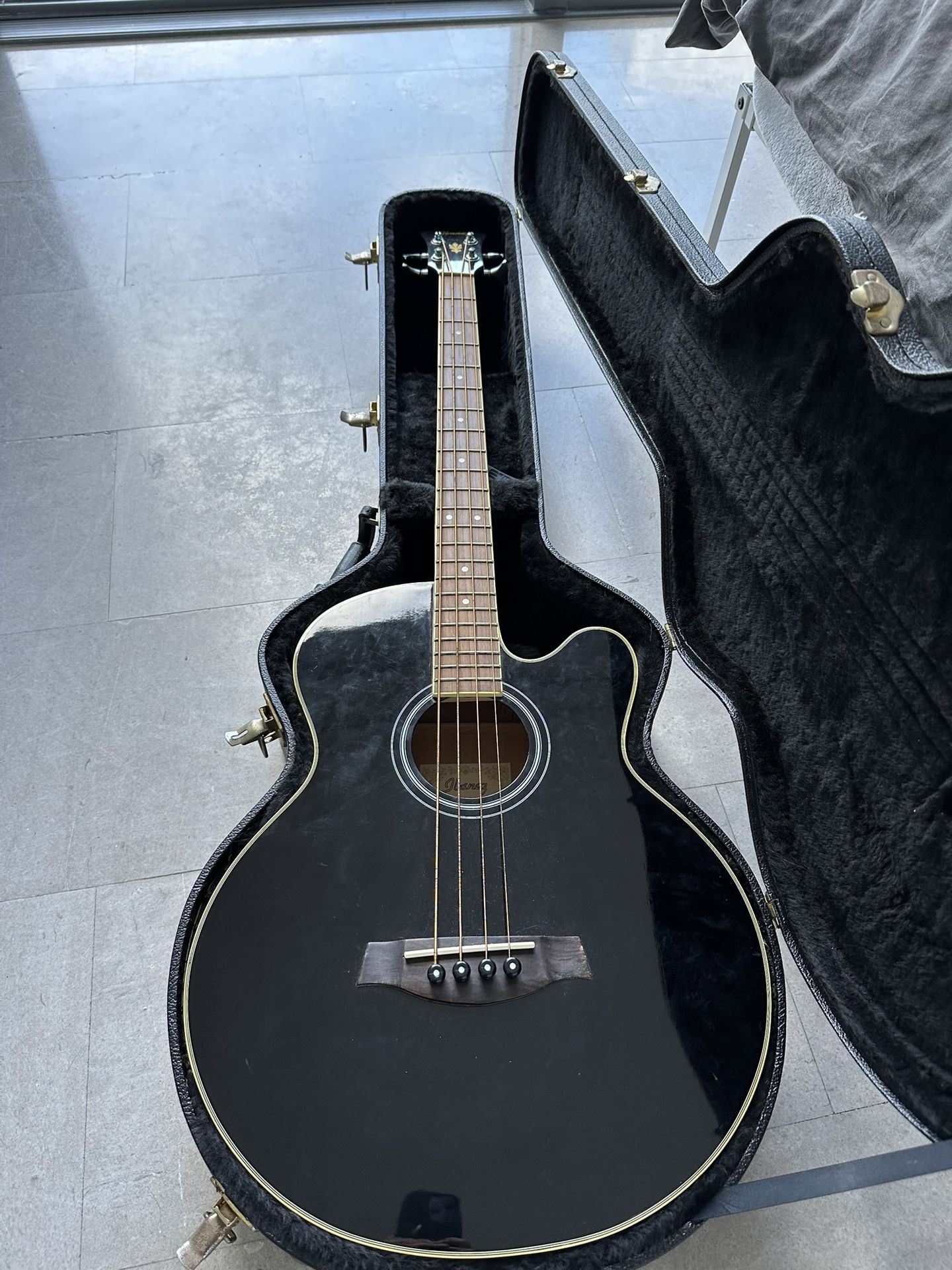 Ibanez Acoustic Electric Bass w/ Case