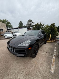 2019 Porshe Cayenne