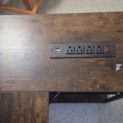 Style
Shape	L-Shape
Desk Design	Ladder Desk
Color	Rustic Brown
Measurements
Item Dimensions D x W x H	32.28"D x 58.07"W x 36.02"H
Number of Drawers	3
