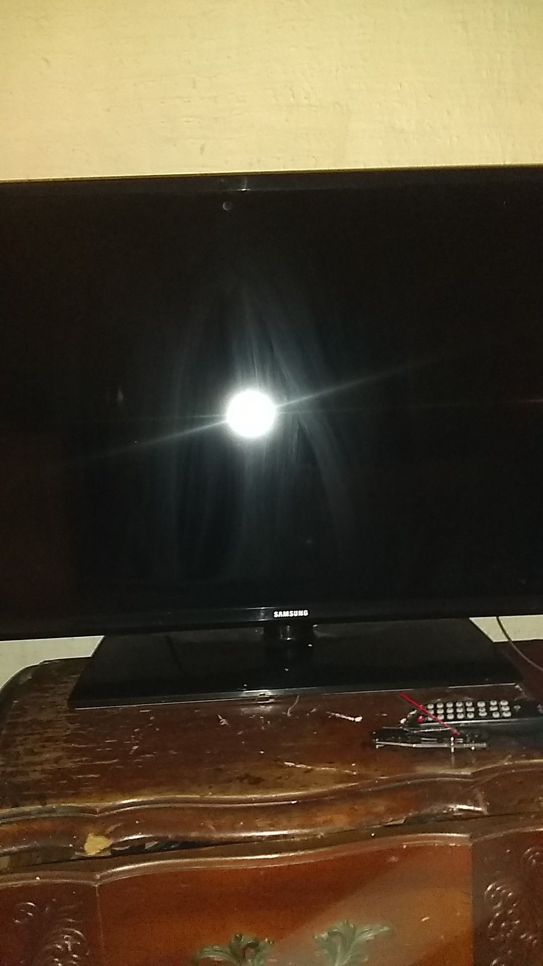 Samsung 48in flat screen with remote