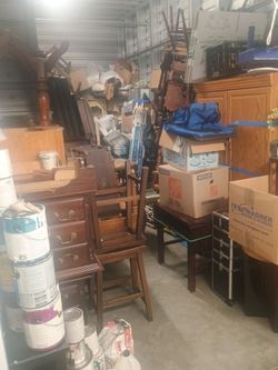 EMERGENCY STORAGE UNIT SALE – Furniture, Decor & Hidden Gems 🚨