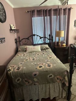Full bed Headboard with mattress