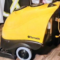 Commercial Carpet Cleaner