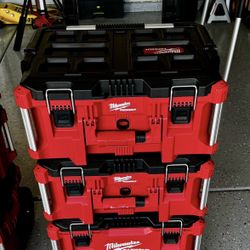 Milwaukee Packout Rolling Tool Box