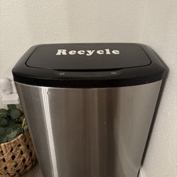 Automatic Trash Can