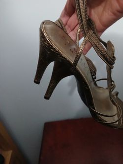 Heels Sz 9