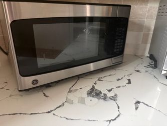 GE 1.1 Cu. Ft. Stainless Steel Countertop Microwave