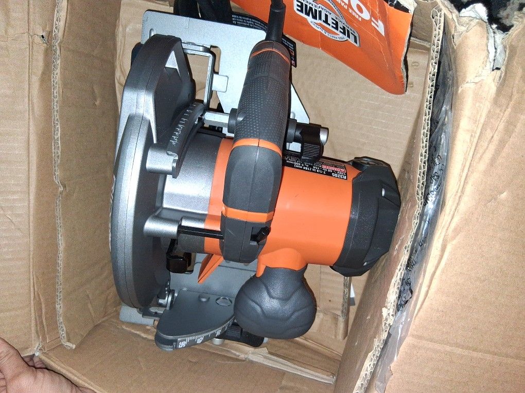 Ridgid 7-1/4 In. Circular Saw