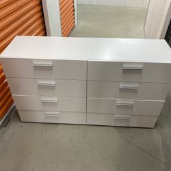 Dresser  White 